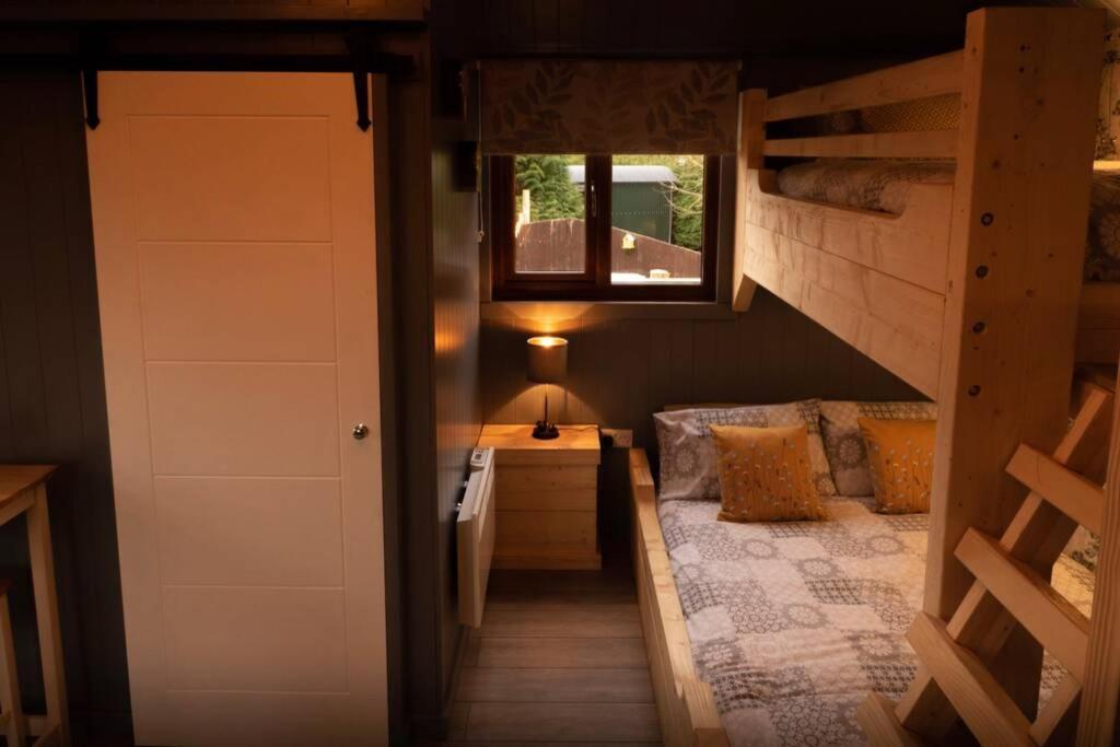The Treehouse - Sleeps 4 Villa Old Leake ภายนอก รูปภาพ