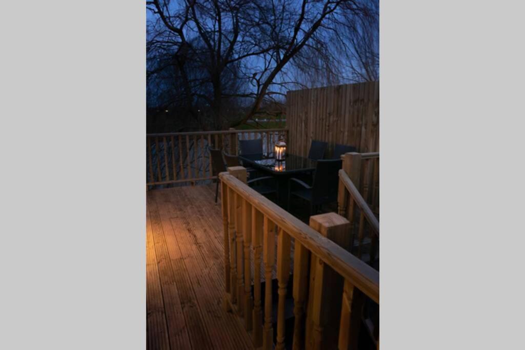 The Treehouse - Sleeps 4 Villa Old Leake ภายนอก รูปภาพ